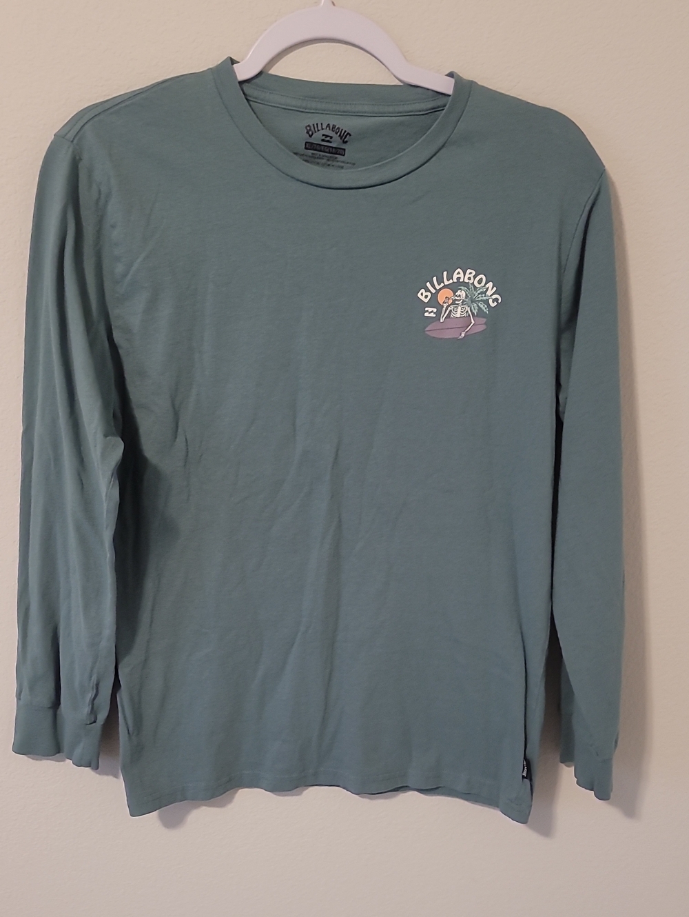 Billabong Long Sleeve Graphic Tee in Green XL